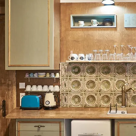 1881 Old Town לינה וארוחת בוקר 3*