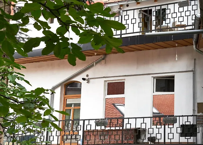 1881 Old Town 3* בראשוב