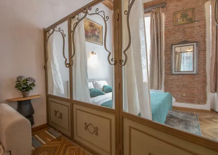 1881 Old Town Bed & Breakfast Brasov