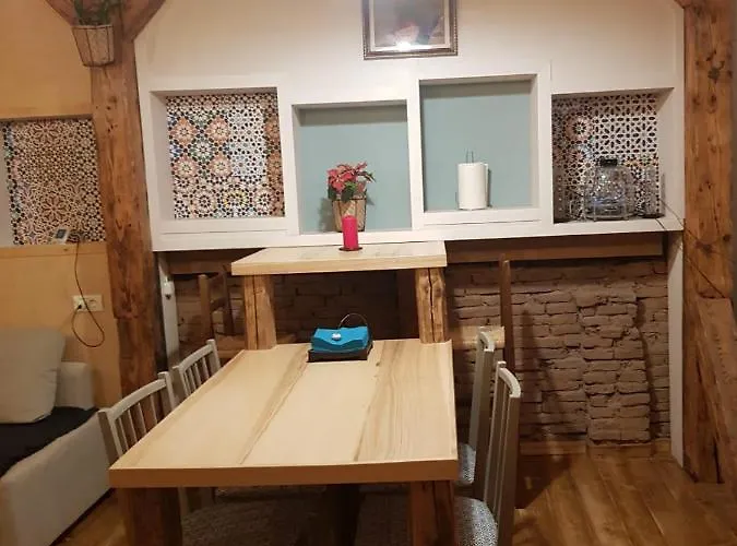 1881 Old Town Bed & Breakfast Brasov